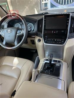 تويوتا لاندكروزر